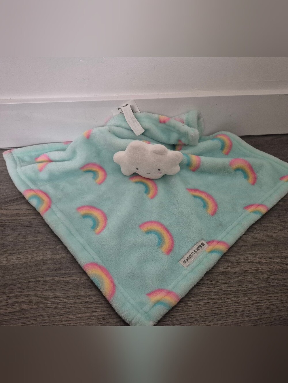 *5/$25* Blankets & Beyond Rainbow baby security blanket